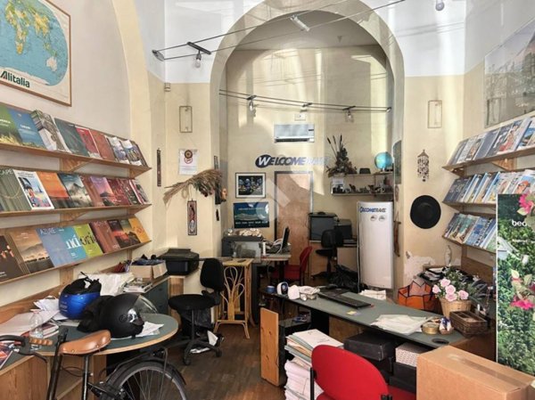 negozio in vendita a La Spezia in zona Centro Storico