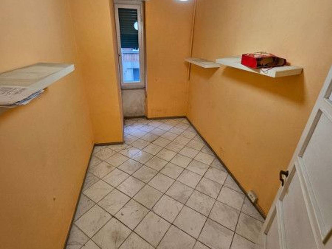 appartamento in vendita a La Spezia in zona Montepertico