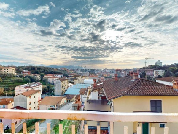 appartamento in vendita a La Spezia in zona Canaletto / Buonviaggio / Migliarina