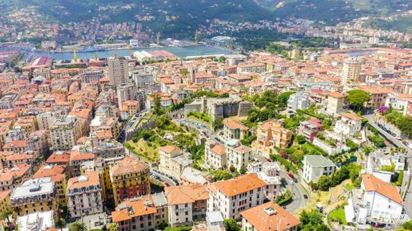 appartamento in vendita a La Spezia in zona Valdellora
