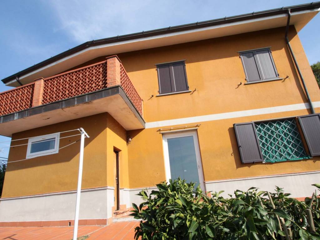 casa indipendente in vendita a La Spezia