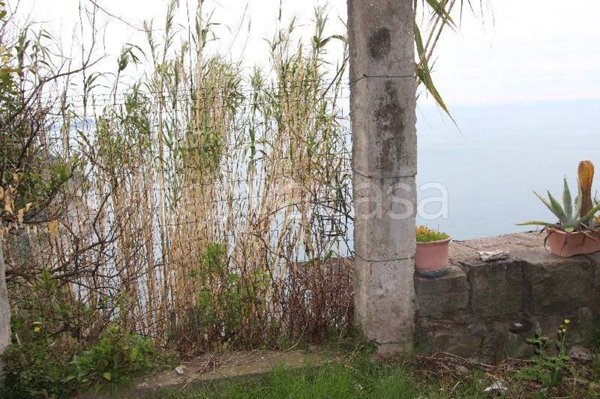 casa indipendente in vendita a La Spezia in zona Campiglia