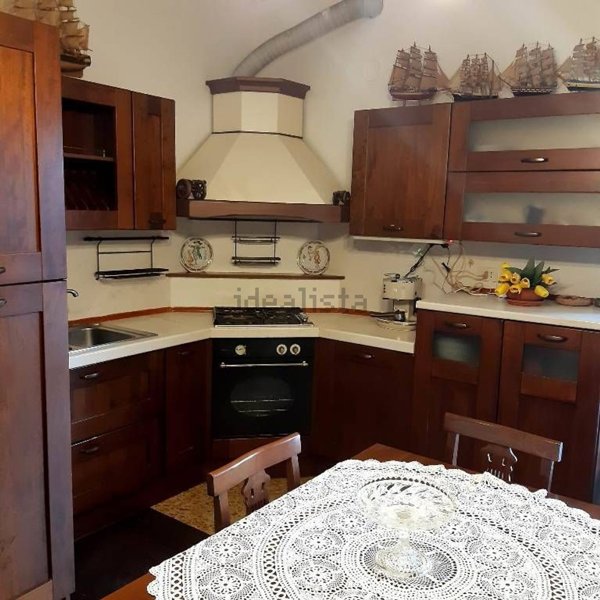 casa indipendente in vendita a La Spezia in zona La Foce / Sant'Anna