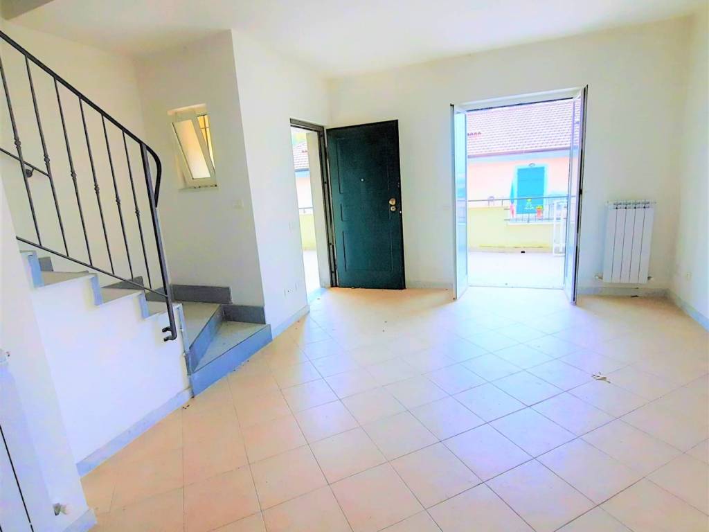 appartamento in vendita a La Spezia in zona Canaletto / Buonviaggio / Migliarina