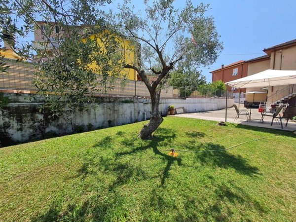 casa indipendente in vendita a La Spezia in zona San Venerio