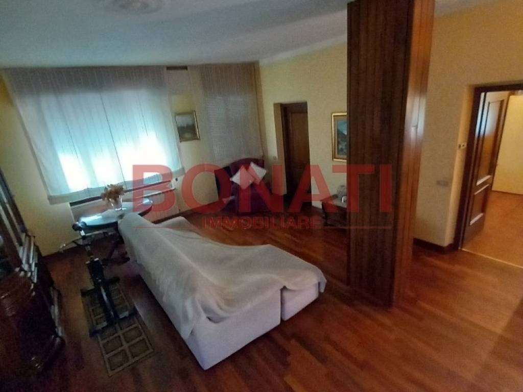casa indipendente in vendita a La Spezia in zona Chiappa