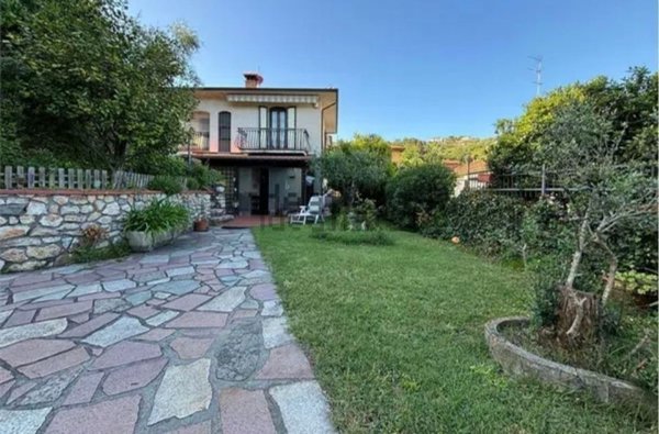 casa indipendente in vendita a La Spezia
