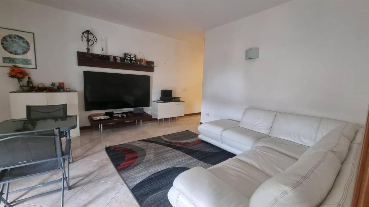 appartamento in vendita a La Spezia in zona Canaletto / Buonviaggio / Migliarina