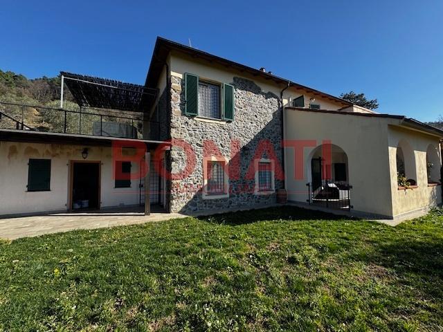 casa indipendente in vendita a La Spezia in zona San Venerio
