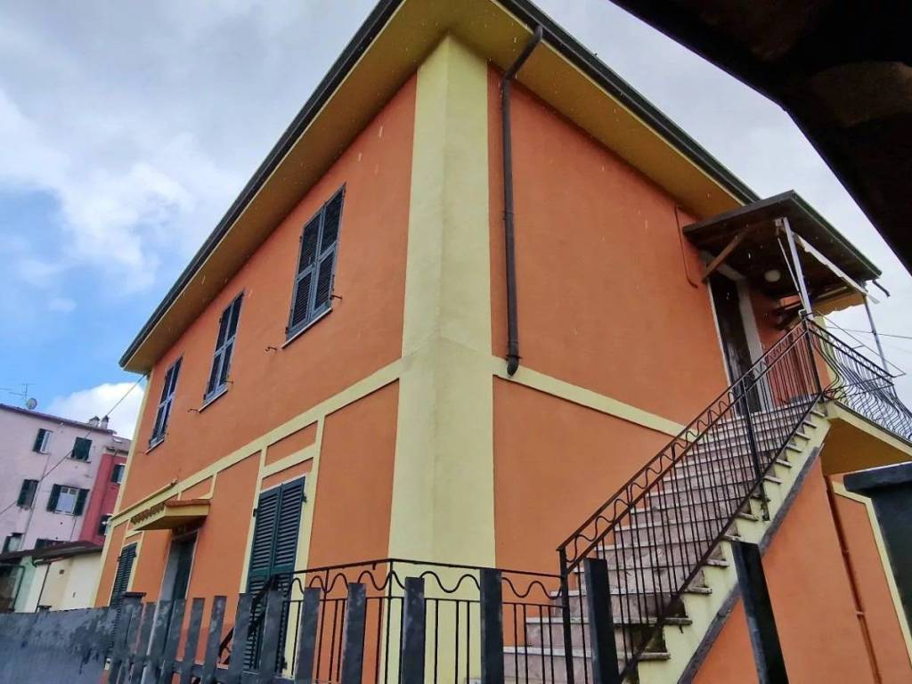 appartamento in vendita a La Spezia in zona Canaletto / Buonviaggio / Migliarina