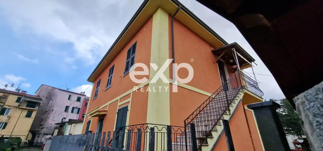 appartamento in vendita a La Spezia in zona Montepertico