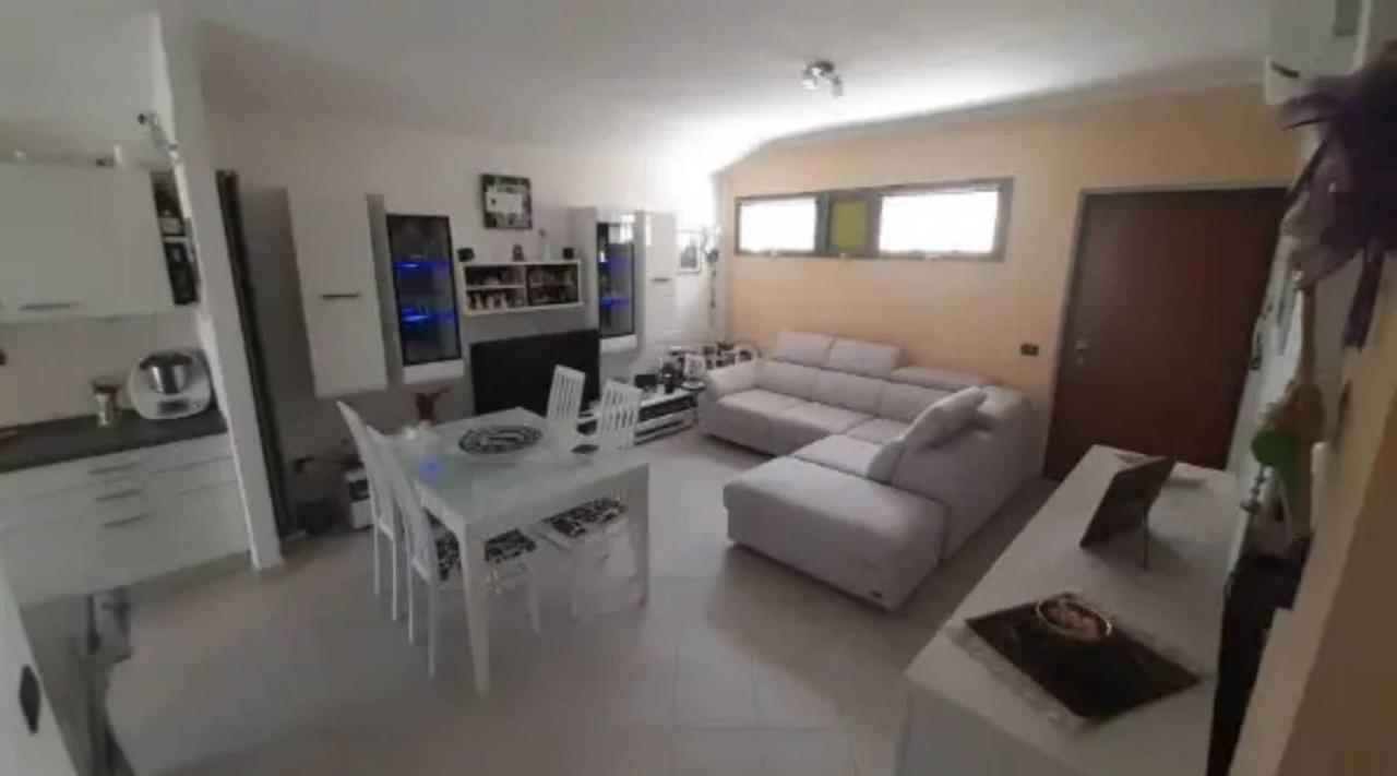 appartamento in vendita a La Spezia in zona Canaletto / Buonviaggio / Migliarina