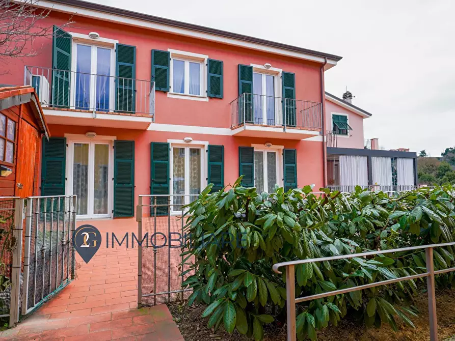 casa indipendente in vendita a La Spezia in zona Chiappa