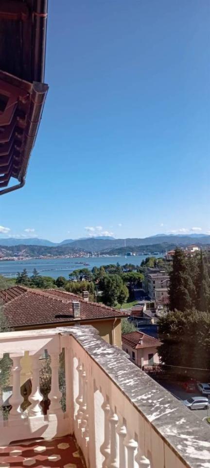 appartamento in vendita a La Spezia in zona Marola