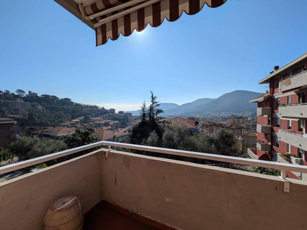 appartamento in vendita a La Spezia in zona Chiappa