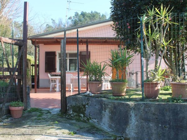 casa indipendente in vendita a La Spezia