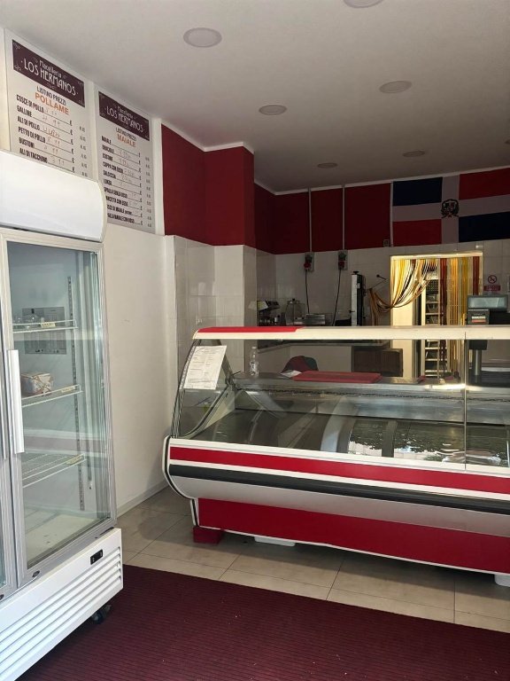 negozio in affitto a La Spezia