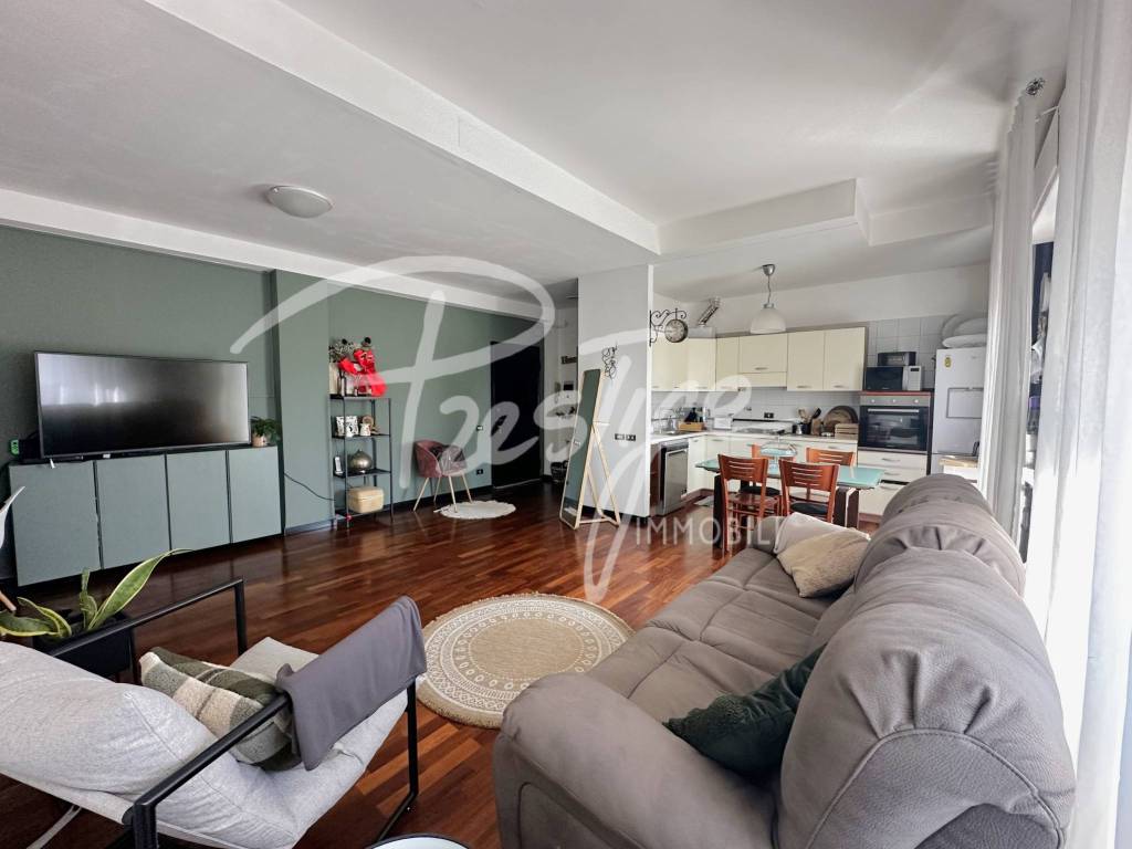 appartamento in vendita a La Spezia in zona Canaletto / Buonviaggio / Migliarina