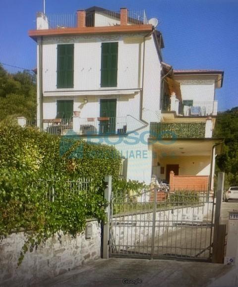 appartamento in vendita a La Spezia in zona Chiappa