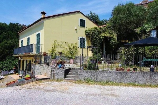 negozio in vendita a La Spezia in zona Centro Storico