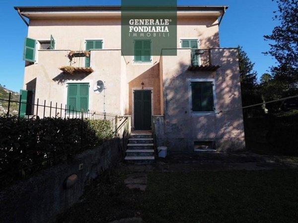 casa indipendente a La Spezia in zona Canaletto / Buonviaggio / Migliarina