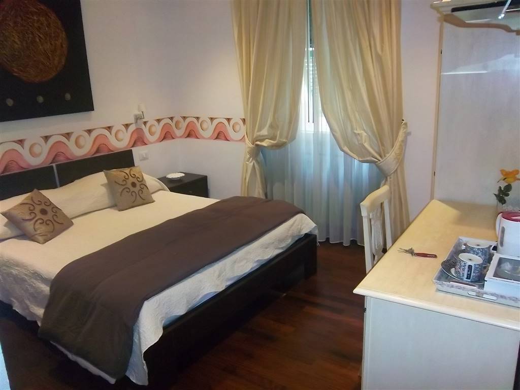 negozio in vendita a La Spezia in zona Chiappa