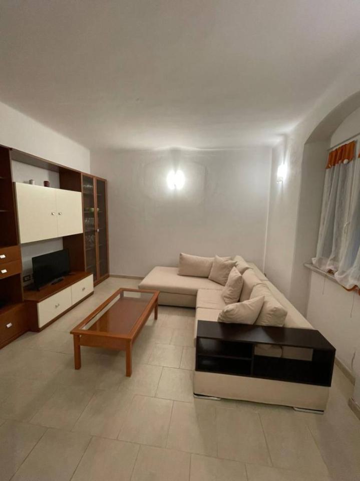 casa indipendente a La Spezia in zona Canaletto / Buonviaggio / Migliarina