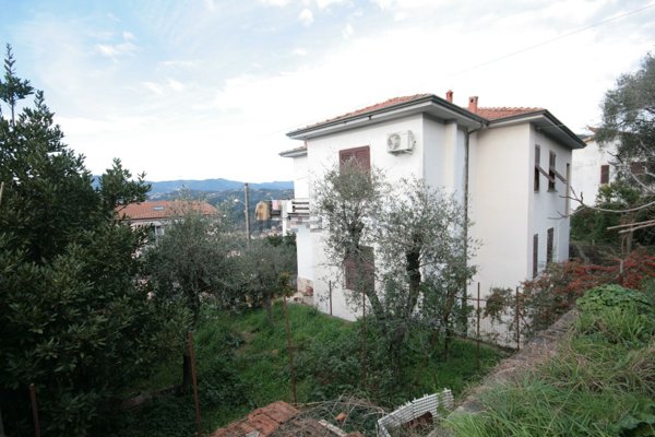 casa indipendente in vendita a La Spezia in zona Centro Storico