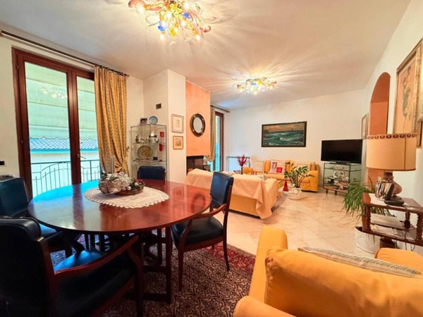 casa indipendente in vendita a La Spezia in zona Montepertico