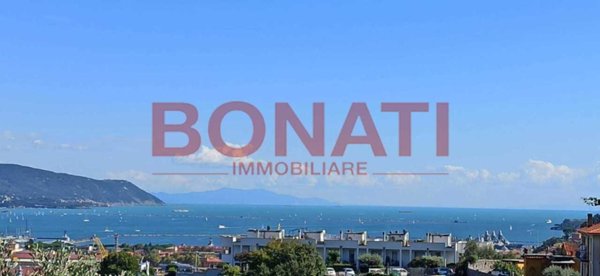 casa indipendente in vendita a La Spezia in zona Chiappa