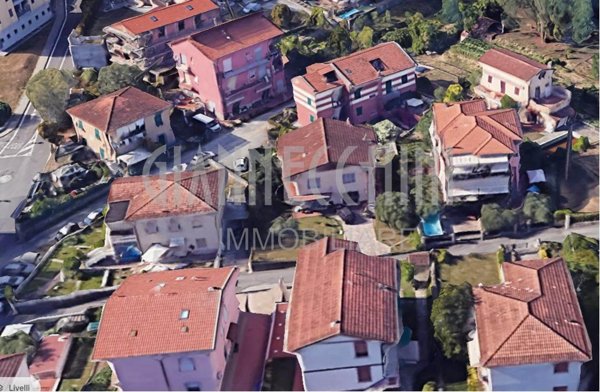casa indipendente in vendita a La Spezia in zona Montepertico