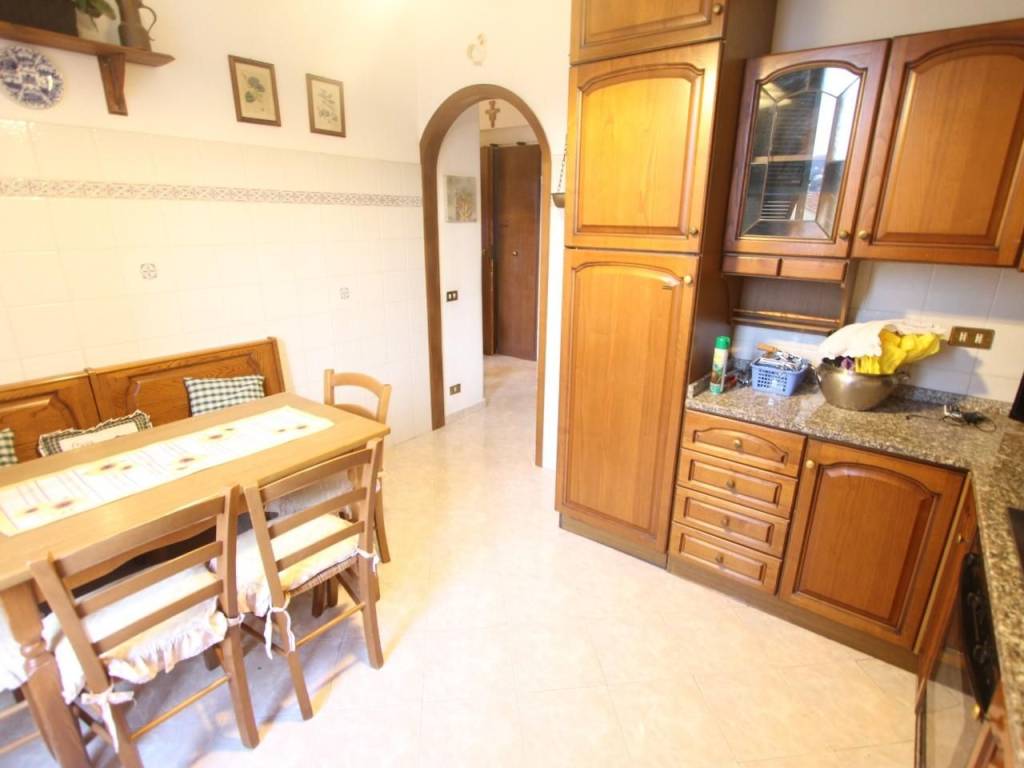 appartamento in vendita a La Spezia in zona Campiglia