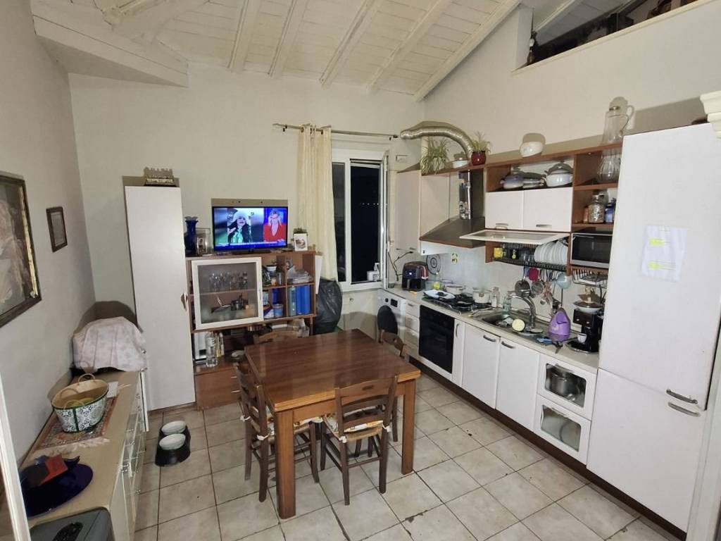 appartamento in vendita a La Spezia in zona Pitelli