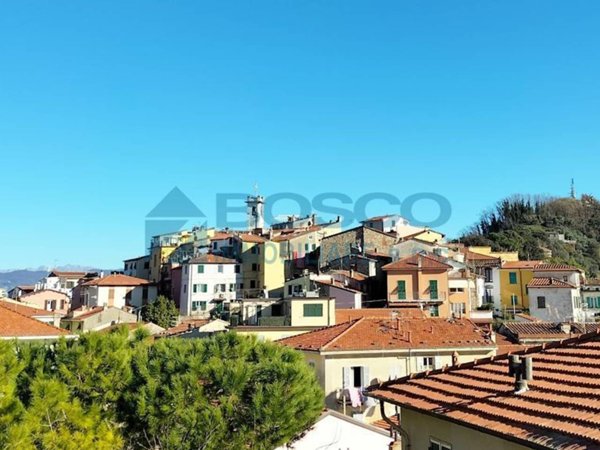 appartamento in vendita a La Spezia in zona Pitelli