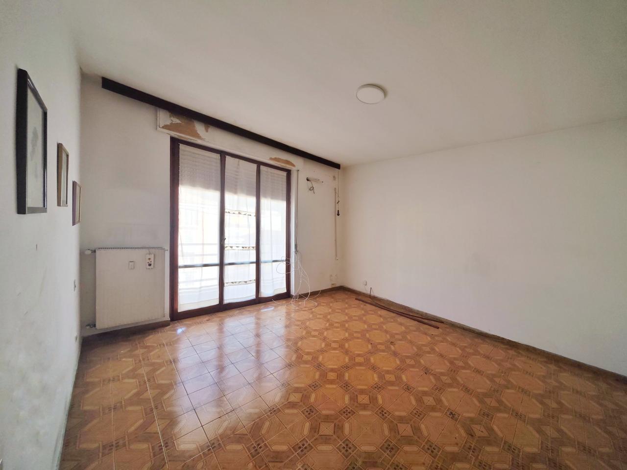 appartamento in vendita a La Spezia in zona Canaletto / Buonviaggio / Migliarina