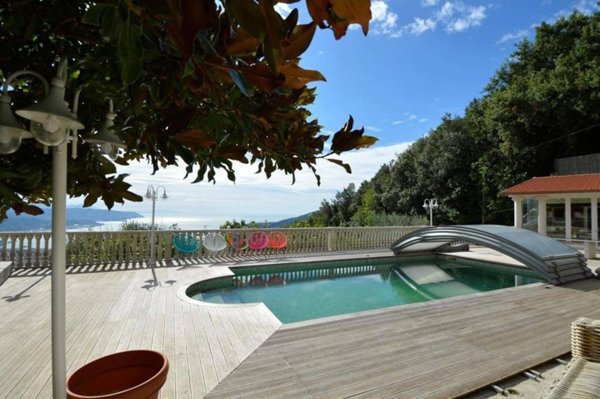 casa indipendente in vendita a La Spezia in zona La Foce / Sant'Anna