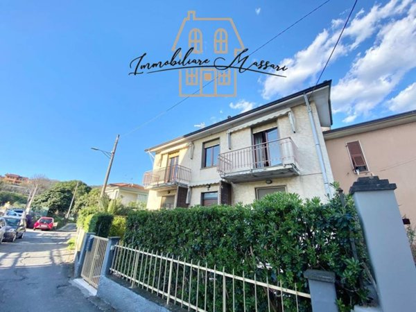 casa indipendente in vendita a La Spezia