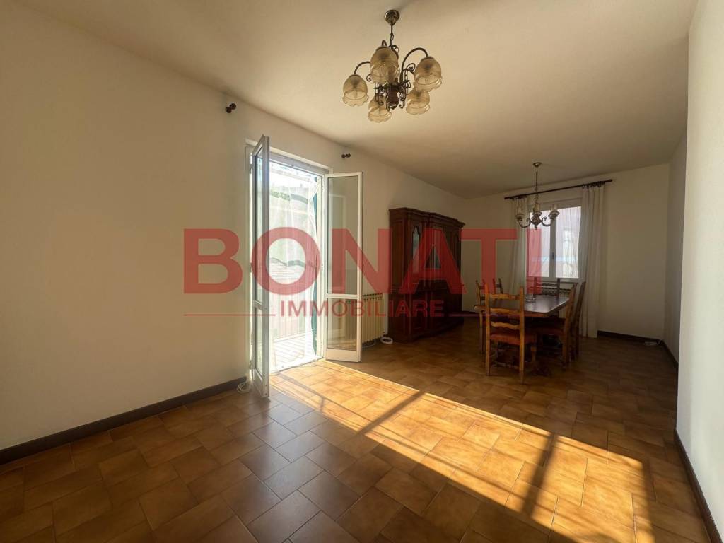 appartamento in vendita a La Spezia in zona Biassa