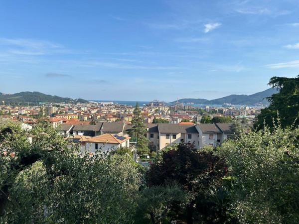 casa indipendente in vendita a La Spezia in zona Montepertico