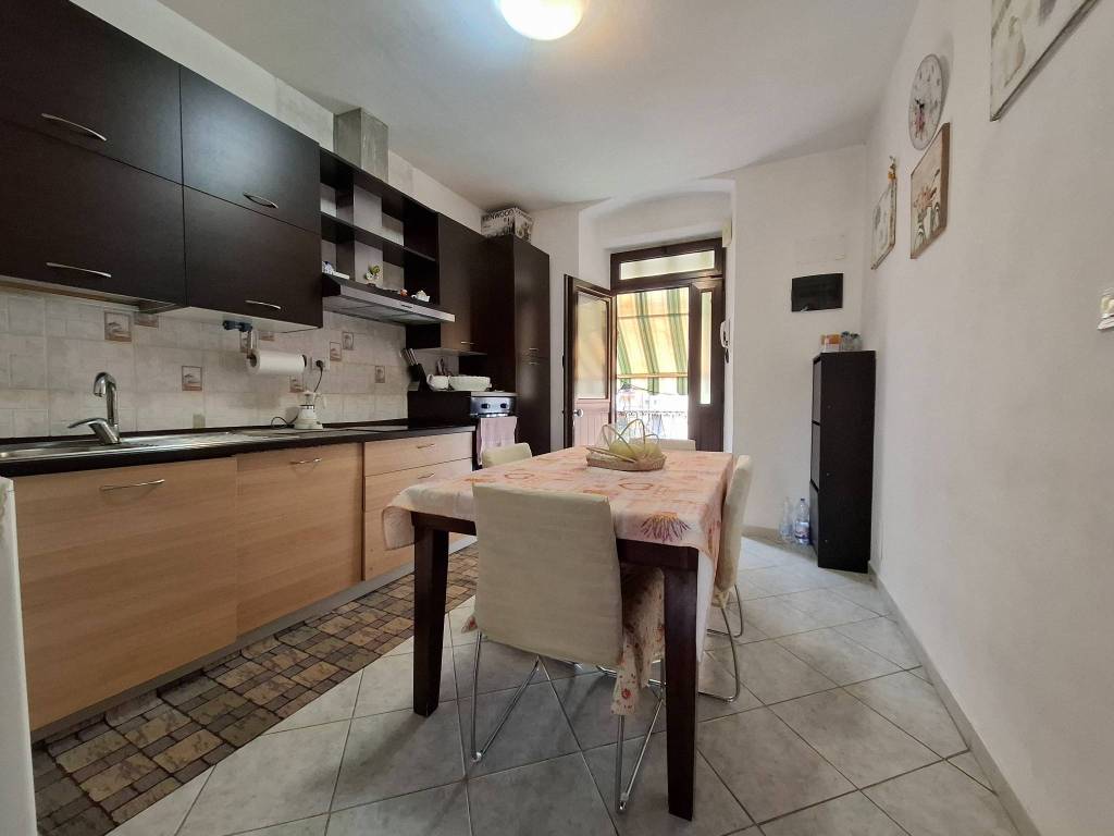 appartamento in vendita a La Spezia in zona Canaletto / Buonviaggio / Migliarina