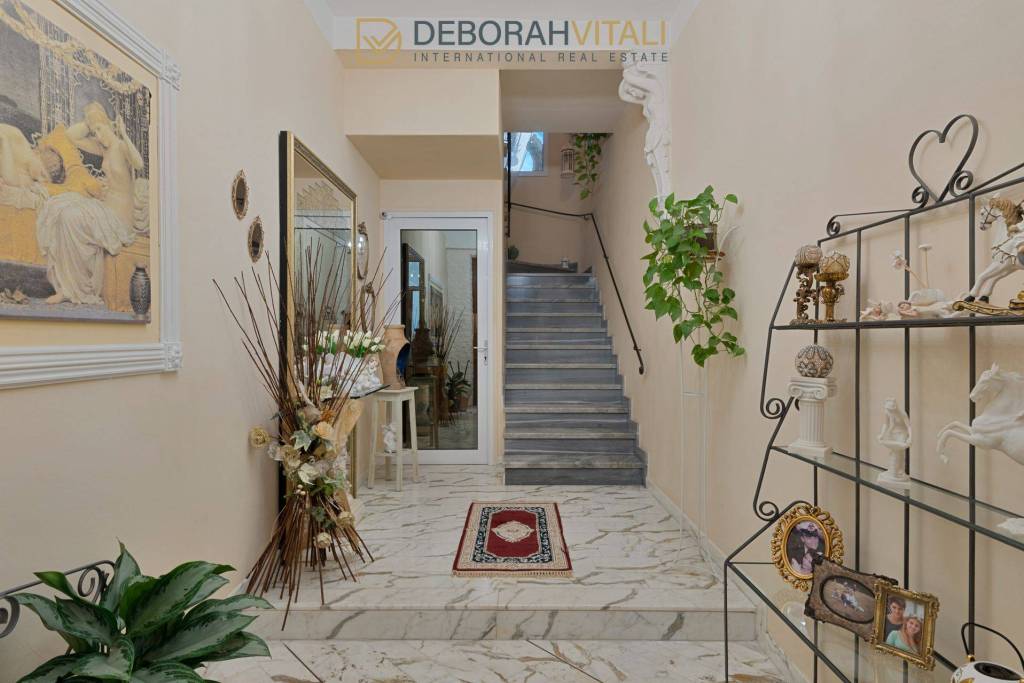 casa indipendente in vendita a La Spezia