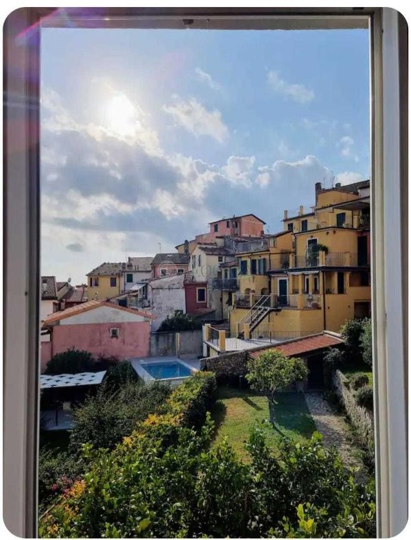 appartamento in vendita a La Spezia in zona Pitelli