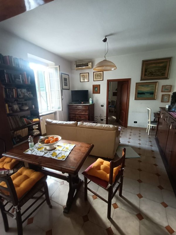 appartamento in vendita a La Spezia in zona Canaletto / Buonviaggio / Migliarina