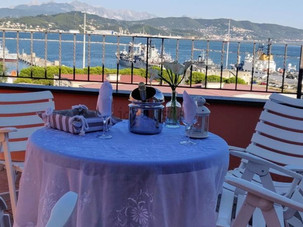 appartamento in vendita a La Spezia in zona Marola