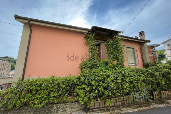 appartamento in vendita a La Spezia in zona Valdellora