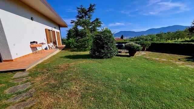 casa indipendente in vendita a La Spezia in zona Montepertico