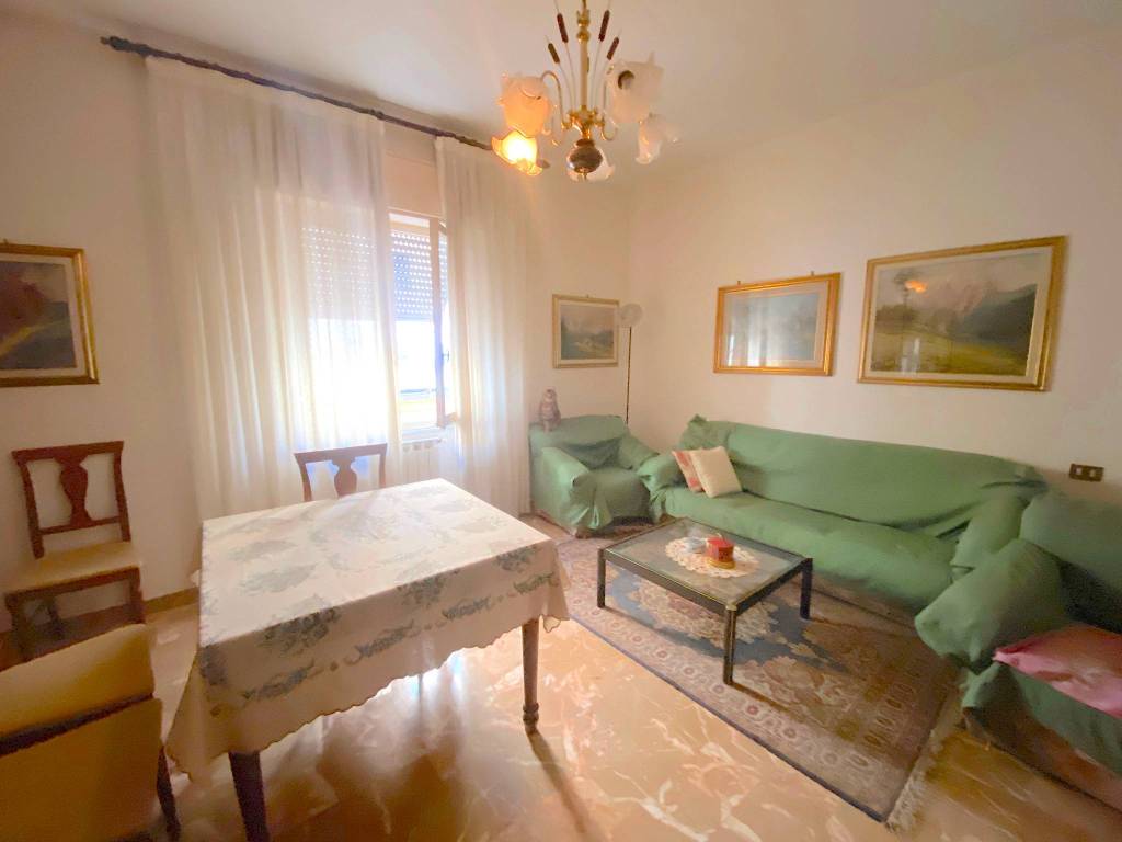 appartamento in vendita a La Spezia in zona Canaletto / Buonviaggio / Migliarina