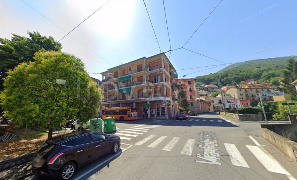 appartamento in vendita a La Spezia in zona Biassa