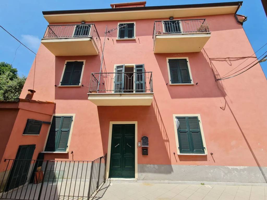 appartamento in vendita a La Spezia in zona Pitelli