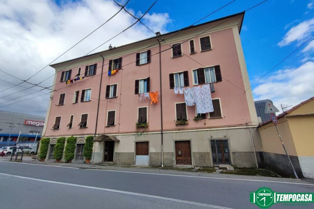 locale commerciale a La Spezia in zona Canaletto / Buonviaggio / Migliarina
